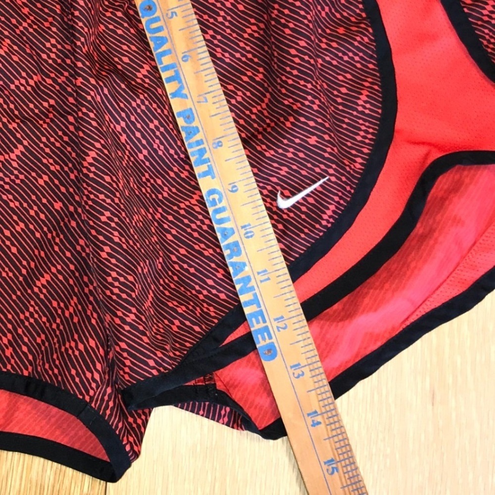 Nike Dri-FIT Running Shorts‎ Womens Medium Red Pattern Athletic Gym Walking - Picture 6 of 8